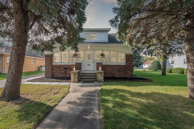 1108 Hawthorne Ave, Unit 1 in Janesville, WI - Building Photo - Building Photo