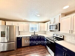 9719 NE 60th Ave in Vancouver, WA - Building Photo - Building Photo