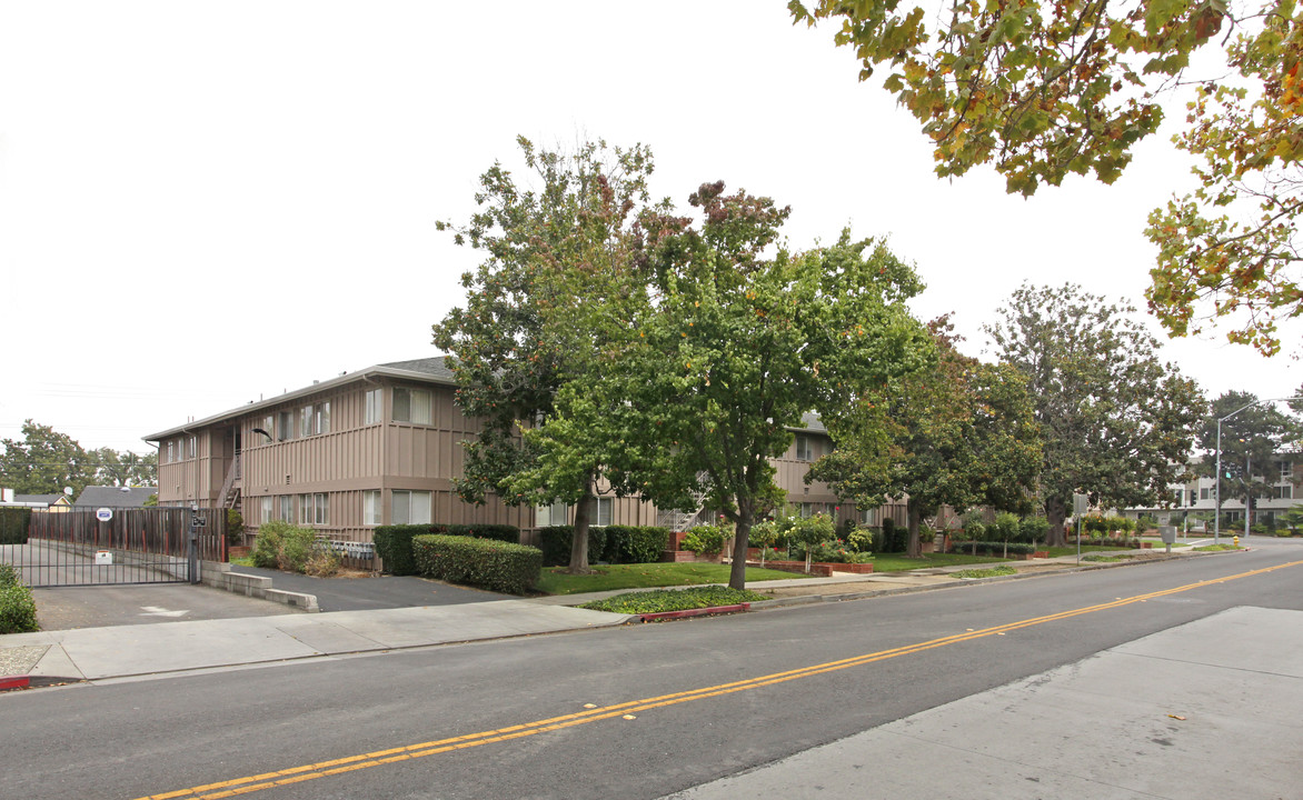 The Riviera Apartment in San Jose, CA - Building Photo