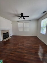 949 Mason Ct in Tracy, CA - Foto de edificio - Building Photo