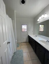 3272 W Browning Ave in Fresno, CA - Building Photo - Building Photo