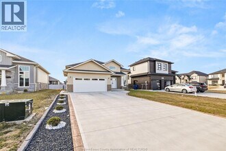 309 Morin Rd in Amherstburg, ON - Foto de edificio - Building Photo