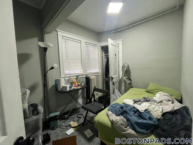 16-20 Westland, Unit 204 in Boston, MA - Foto de edificio - Building Photo