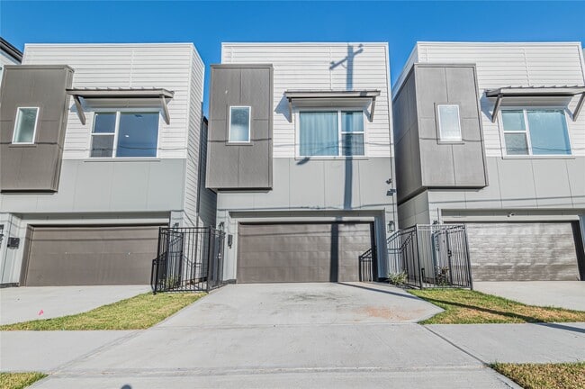 property at 3507 Ennis St