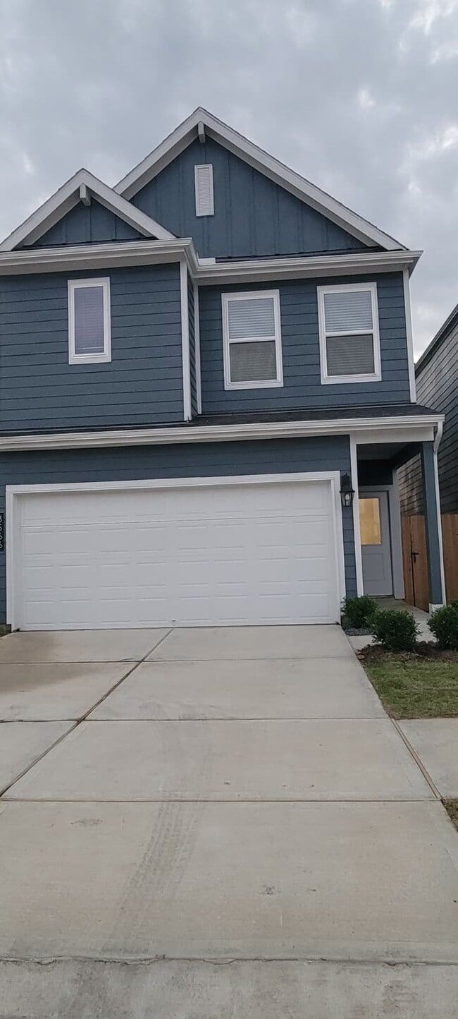 property at 3566 Blue Mockingbird St