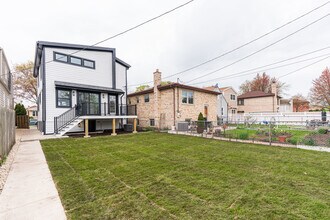 4129 N Oketo Ave in Norridge, IL - Building Photo - Building Photo