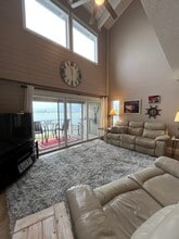 360 8th Ave N in Tierra Verde, FL - Building Photo - Building Photo