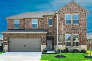 8348 George Brown Dr in Garland, TX - Building Photo