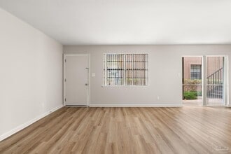 75 Nightingale Ln in Gulf Breeze, FL - Building Photo - Building Photo