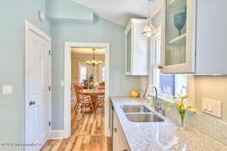 15 Abbott Ave in Ocean Grove, NJ - Building Photo - Building Photo