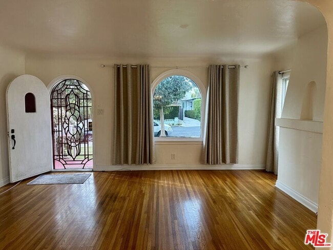 property at 1252 Burnside Ave