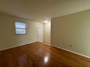 84 W 9th Ave in Columbus, OH - Building Photo - Building Photo