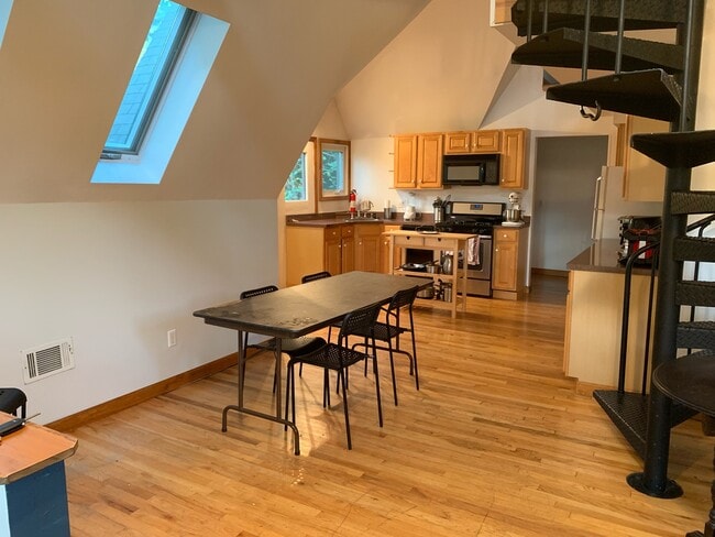 property at 5636 Bartlett St