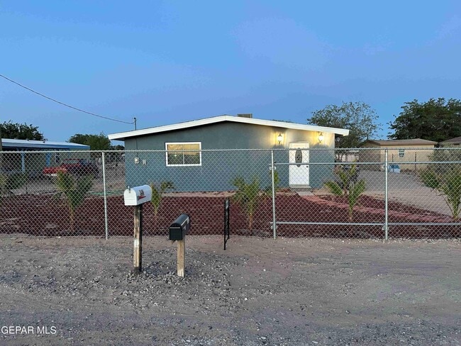 property at 712 Ascencion St