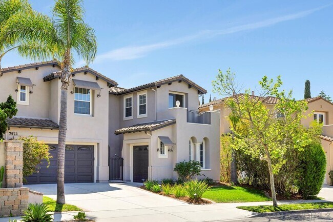 7572 Mona Ln in San Diego, CA - Building Photo - Building Photo