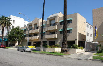 326 S Manhattan Pl in Los Angeles, CA - Building Photo - Building Photo