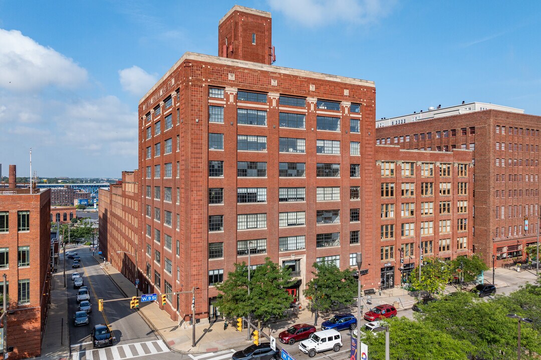 Bridgeview Apartments in Cleveland, OH - Foto de edificio