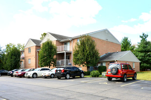 Green Of Forest Park Condominiums in Cincinnati, OH - Foto de edificio - Building Photo