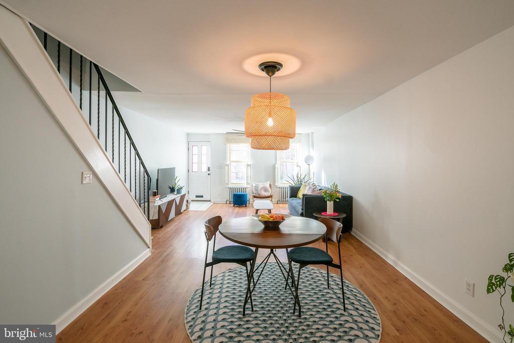1329 S Clarion St in Philadelphia, PA - Building Photo