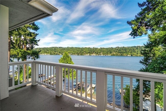 property at 2410 West Lake Sammamish Pkwy NE