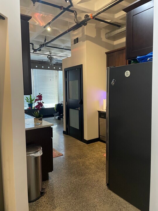 720 Olive St in St. Louis, MO - Building Photo