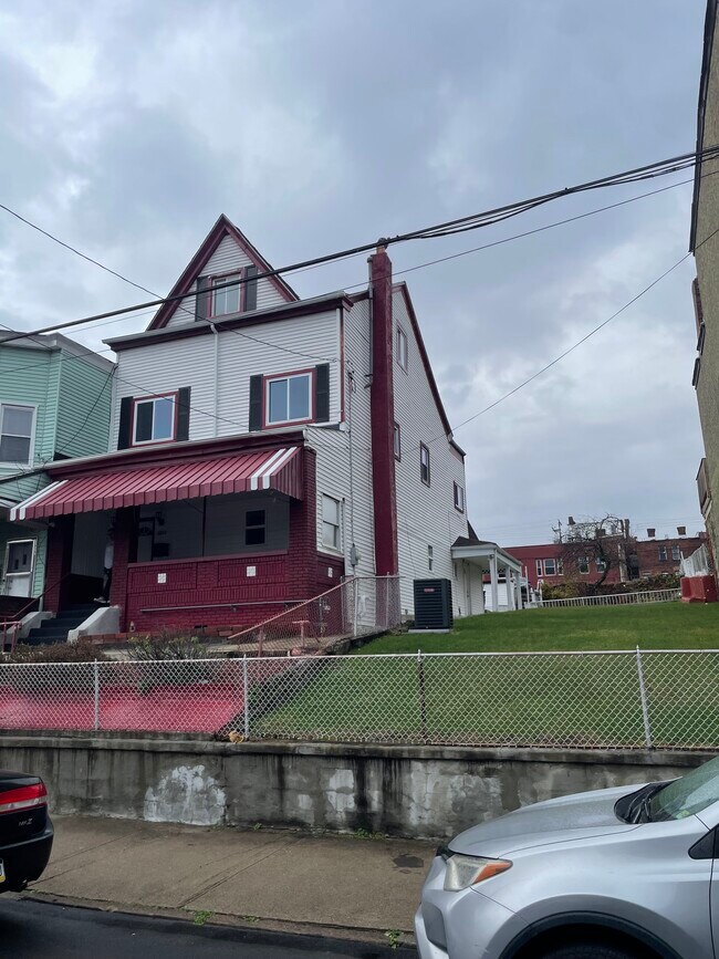 3212 Juliet St, Unit 3212 Juliet street in Pittsburgh, PA - Foto de edificio - Building Photo