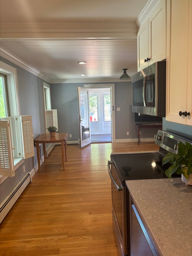 14 Bond Rd