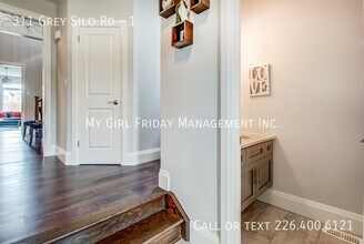 311 Grey Silo Rd in Waterloo, ON - Building Photo - Building Photo