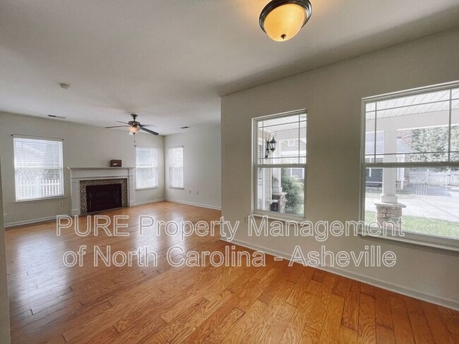 277 Old Farm School Rd in Asheville, NC - Building Photo - Building Photo