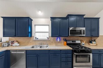 1514 Greenbrier Dr in Van Alstyne, TX - Building Photo - Building Photo