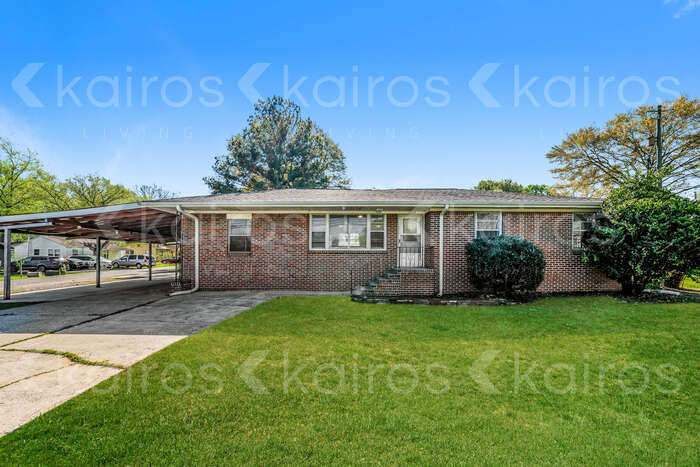 1309 18th Ave N in Bessemer, AL - Building Photo