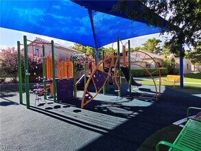 1113 Lumina Ct in Las Vegas, NV - Building Photo - Building Photo