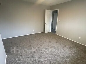 1234 Hemlock Dr in Fairborn, OH - Foto de edificio - Building Photo