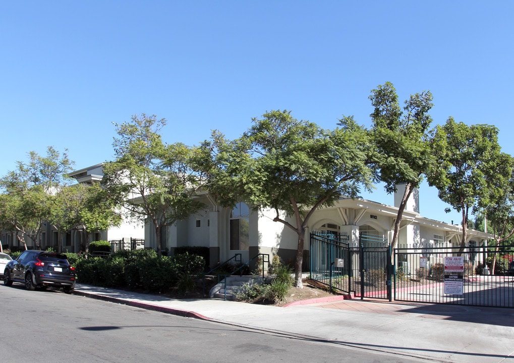 Vista Verde Apartments in San Diego, CA - Building Photo