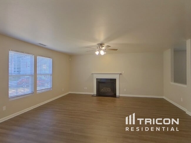 1332 Waterlily Lane in Charlotte, NC - Building Photo - Building Photo