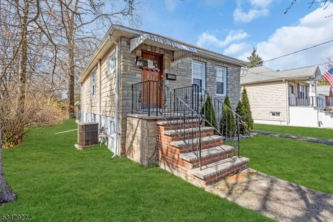 1218 Kline Pl in Rahway, NJ - Foto de edificio - Building Photo