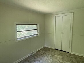 725 Gales Ave in Winston-Salem, NC - Building Photo - Building Photo