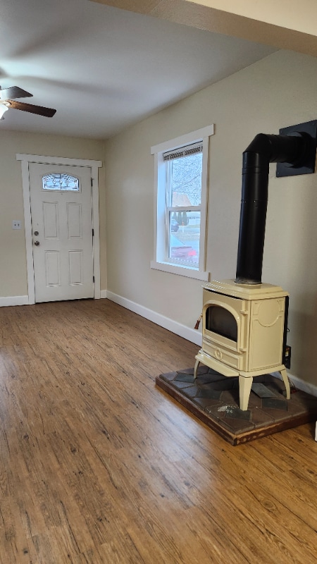 property at 906 10th St