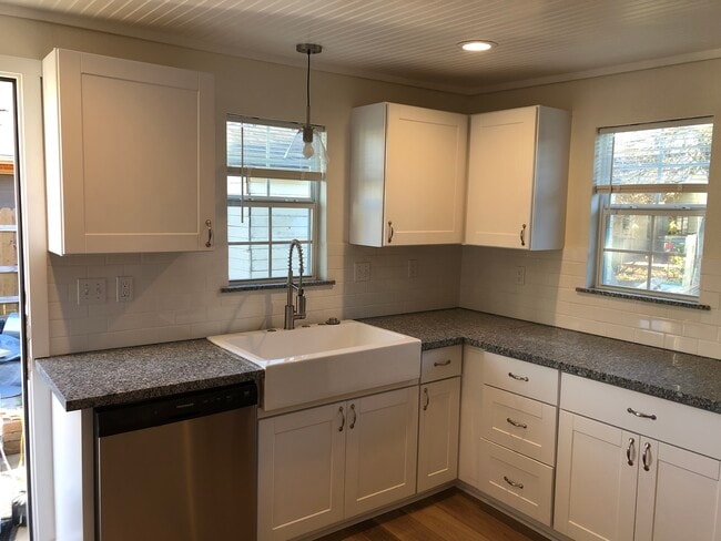 813 Fillmore St in McGregor, TX - Building Photo - Building Photo