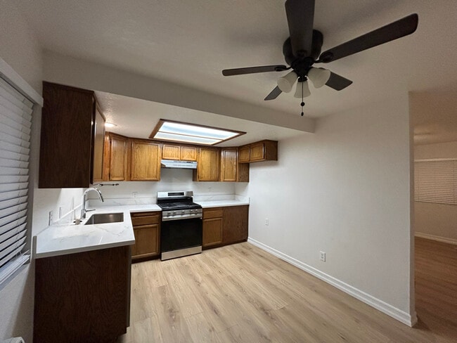 10154 McClemont Ave in Los Angeles, CA - Building Photo - Building Photo