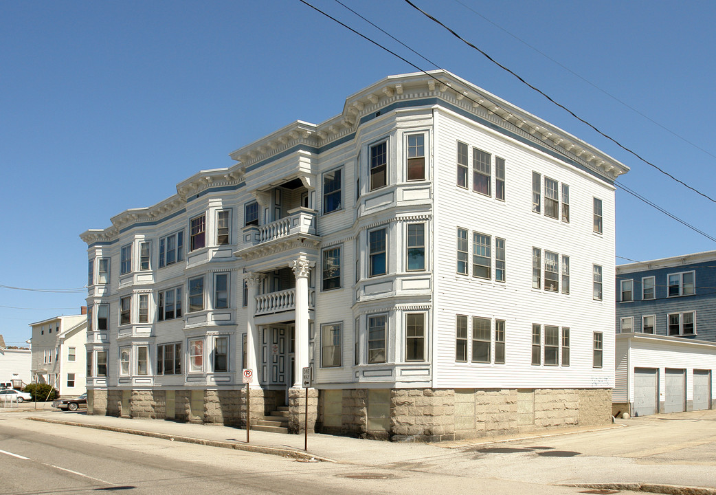 307 Merrimack St in Manchester, NH - Foto de edificio