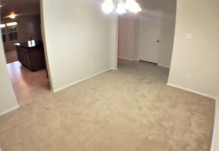 9825 Pyrite Dr in Fort Worth, TX - Building Photo - Building Photo