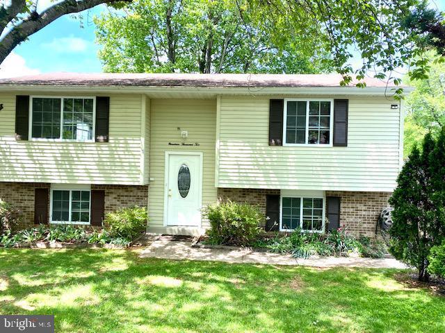 19002 Quail Valley Blvd in Gaithersburg, MD - Building Photo