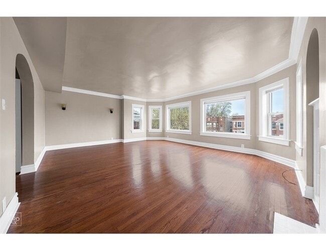 7751 S Saginaw Ave, Unit 1 in Chicago, IL - Building Photo - Building Photo