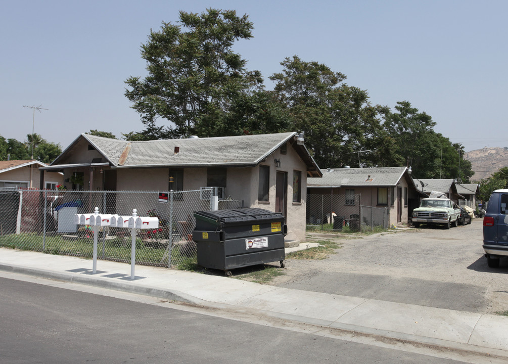 4100 Mennes Ave in Jurupa Valley, CA - Building Photo