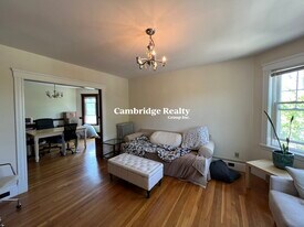 46 Lincoln Pky, Unit 2 in Somerville, MA - Building Photo