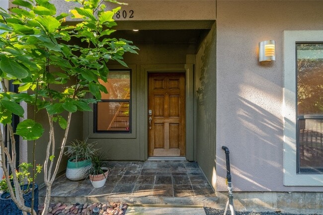 1802 Rosalie St in Houston, TX - Foto de edificio - Building Photo