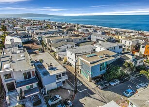 3316 Vista Dr in Manhattan Beach, CA - Building Photo - Building Photo