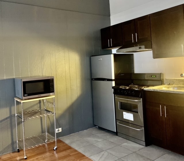 62 Boylston St, Unit 724 in Boston, MA - Foto de edificio - Building Photo