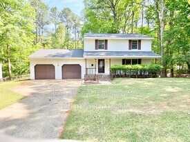 145 Linda Dr in Newport News, VA - Building Photo